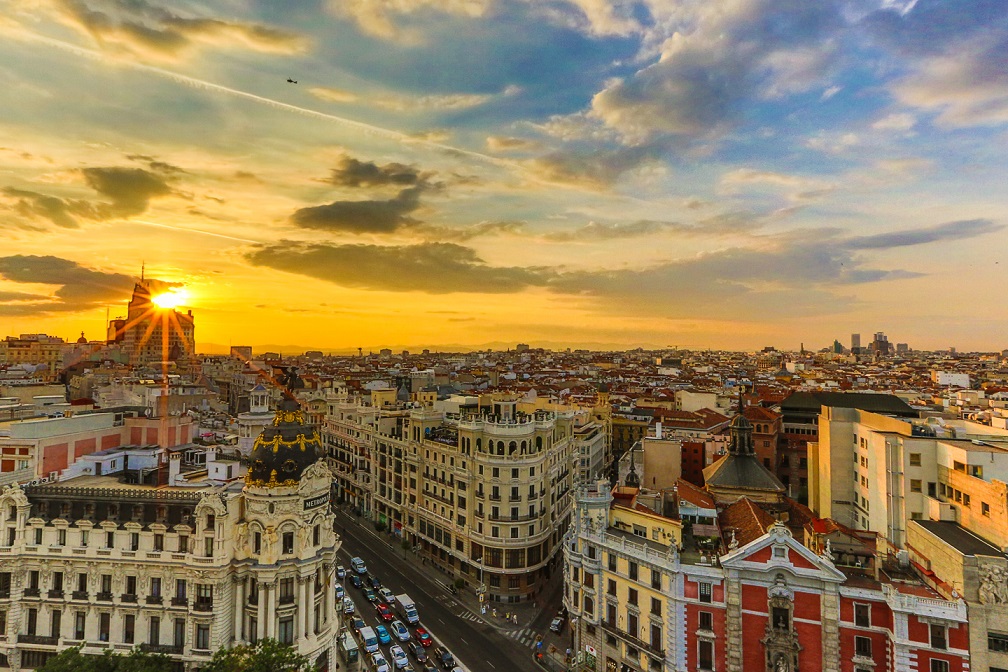 Gran Vía and the Metropolis building at sunset, Madrid